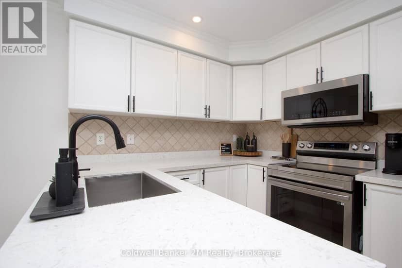 10 Eldad Drive — photo 7 of 31