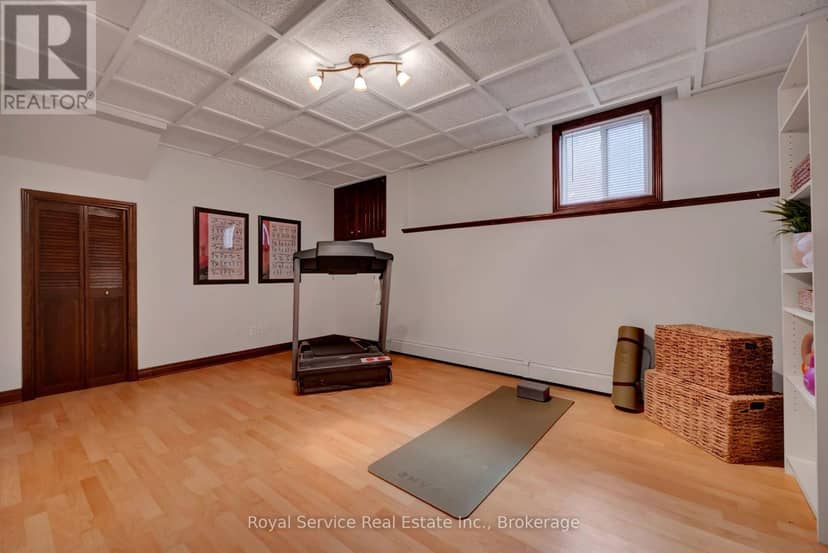 33 Mallory Street — photo 38 of 40