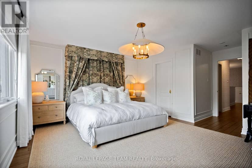 4865 Abbott Street E — photo 23 of 40