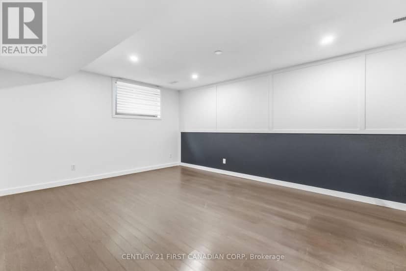 14 Alayne Crescent — photo 17 of 33