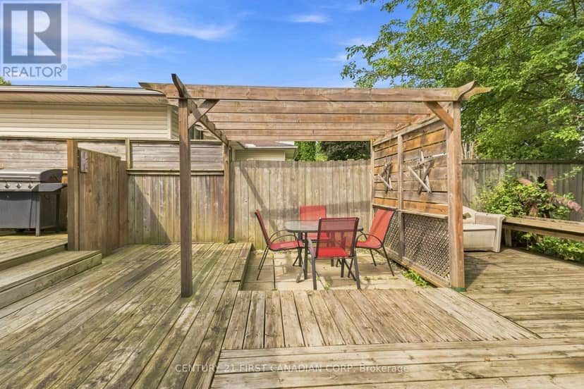 14 Alayne Crescent — photo 27 of 33