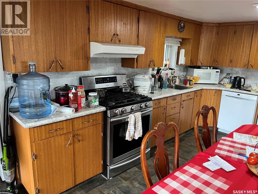 9 2nd STREET E, Willow Bunch, photo 4