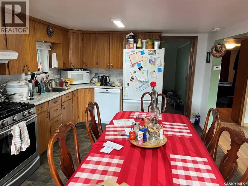 9 2nd STREET E, Willow Bunch, photo 5