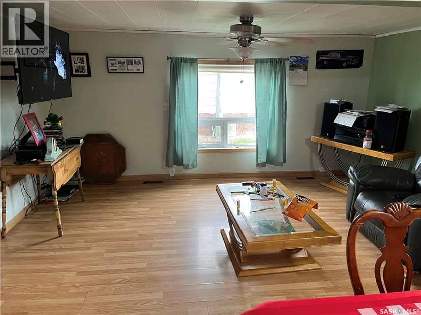 9 2nd STREET E, Willow Bunch, photo 7