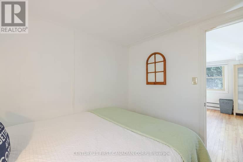 47 Heaman Crescent — photo 13 of 40