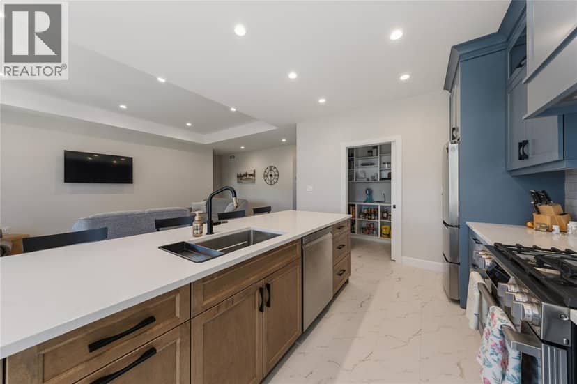 113 Macdonald Street — photo 14 of 33