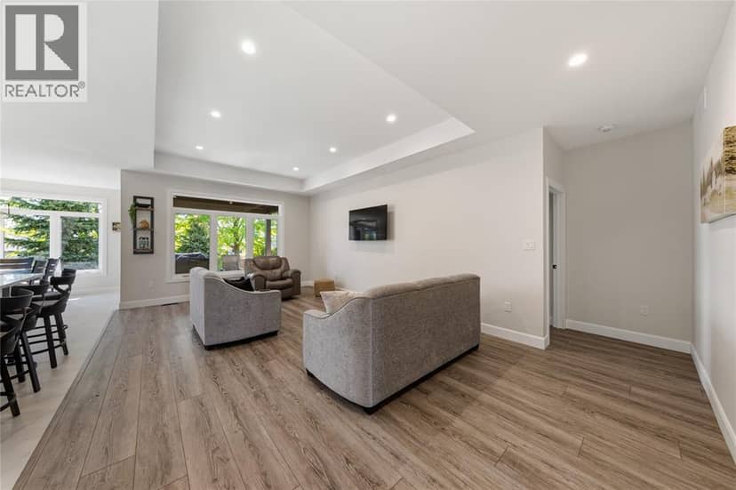 113 Macdonald Street — photo 20 of 33