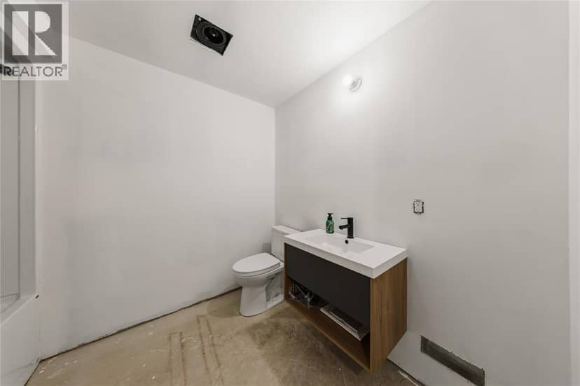 113 Macdonald Street — photo 28 of 33
