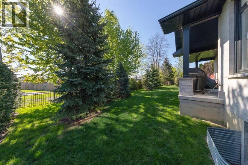 113 Macdonald Street — photo 6 of 33