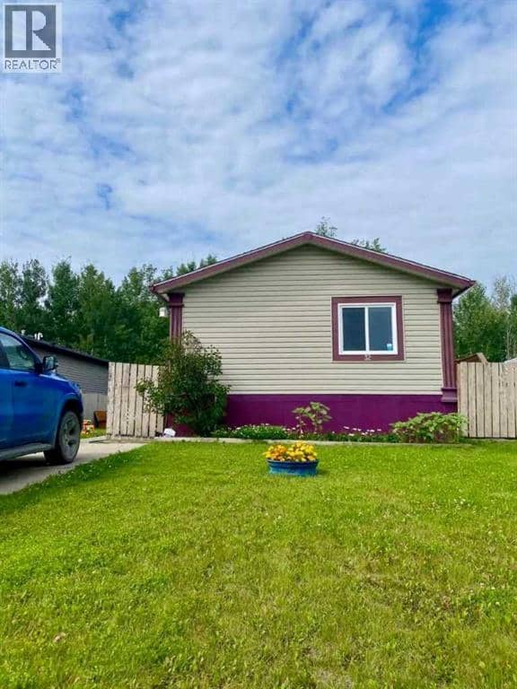 32 Dragonfly Crescent, High Level