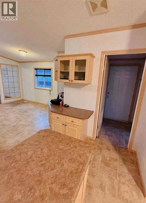 32 Dragonfly Crescent — photo 12 of 16