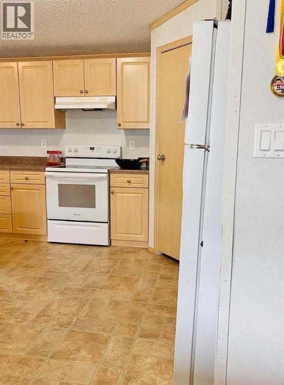32 Dragonfly Crescent, High Level, photo 6