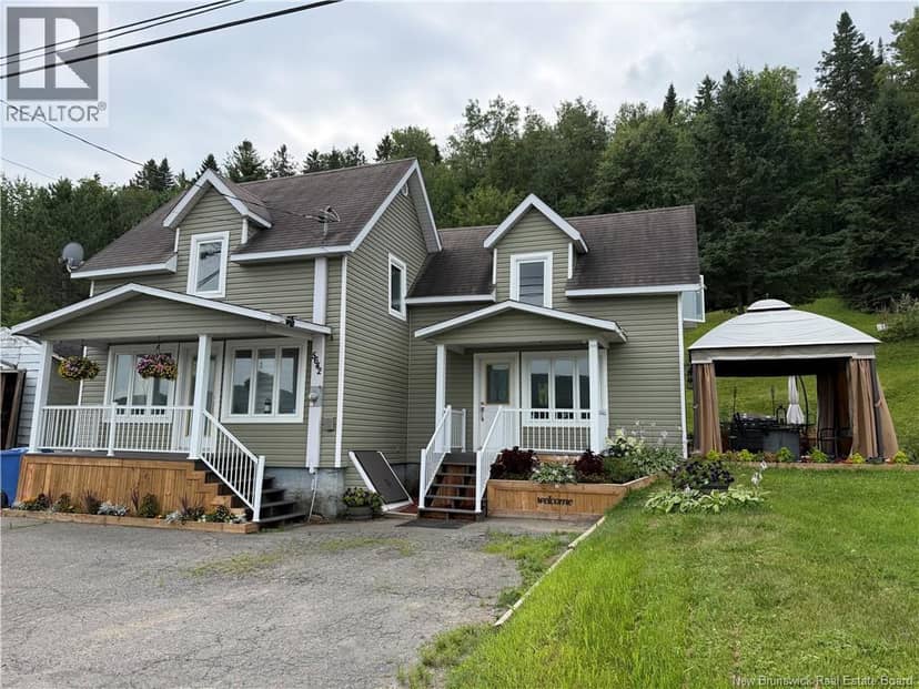 5642 Centrale Street, Lac Baker, photo 2