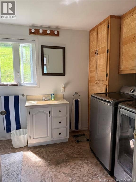 5642 Centrale Street — photo 18 of 31