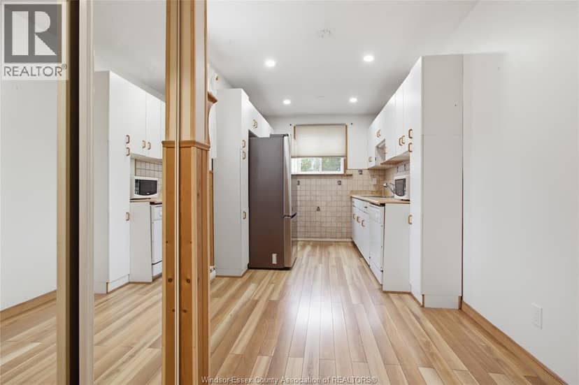 1229 Arncliffe Place — photo 5 of 22