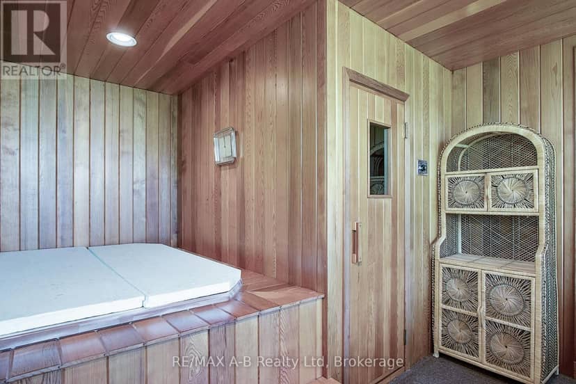 235 William Street — photo 19 of 30