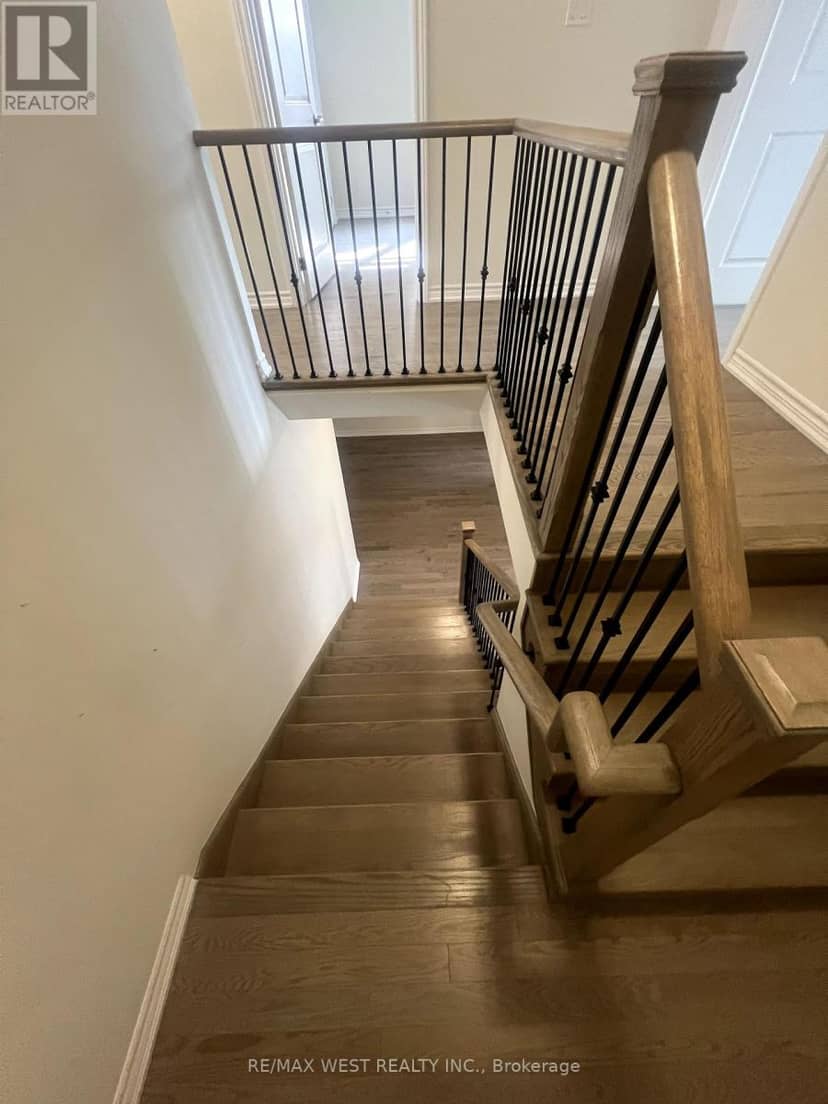88 Strickland Avenue — photo 9 of 37
