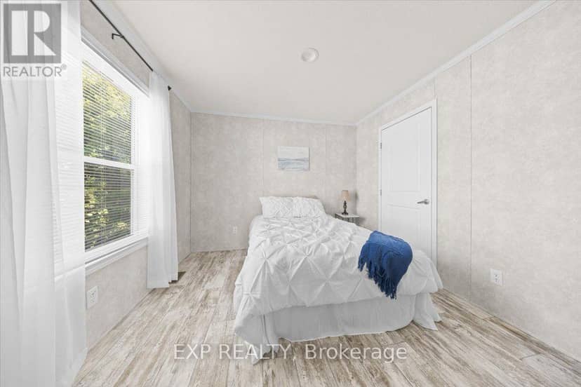 35 Vanier Road — photo 21 of 40