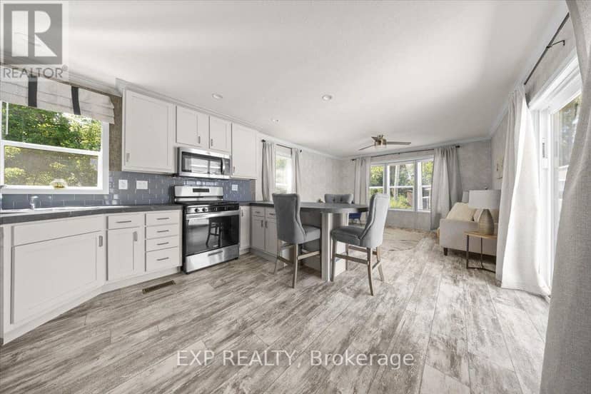35 Vanier Road — photo 9 of 40