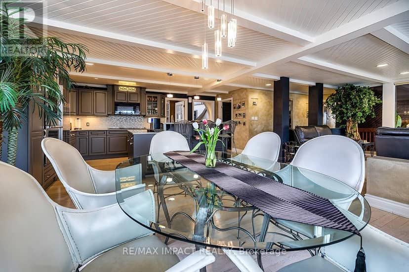 1410 Manitou Drive — photo 13 of 40