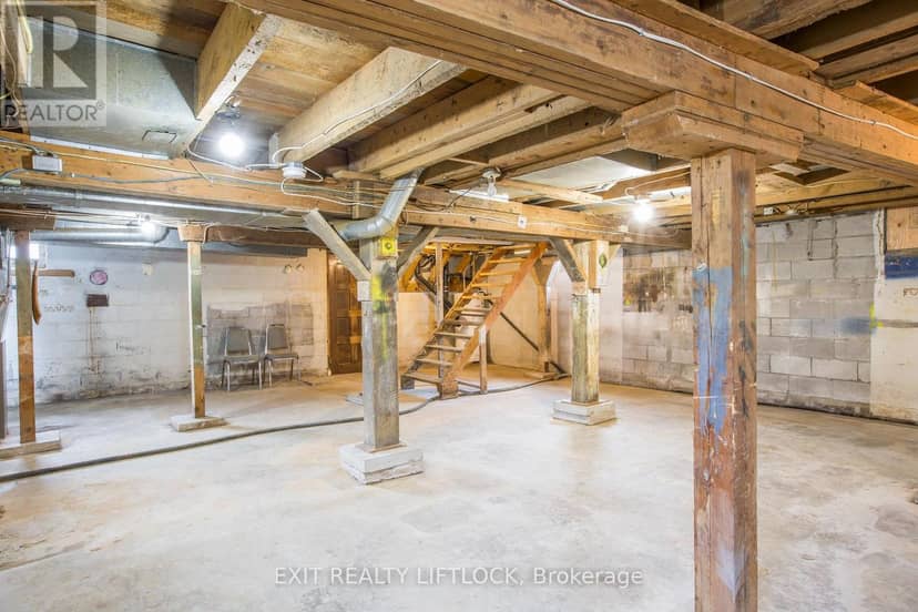 4922 Highway 7 — photo 31 of 40