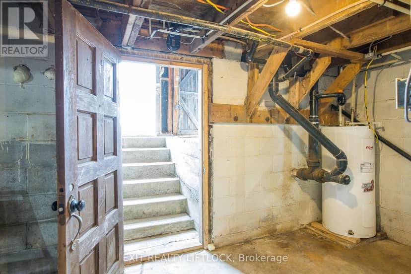 4922 Highway 7 — photo 32 of 40