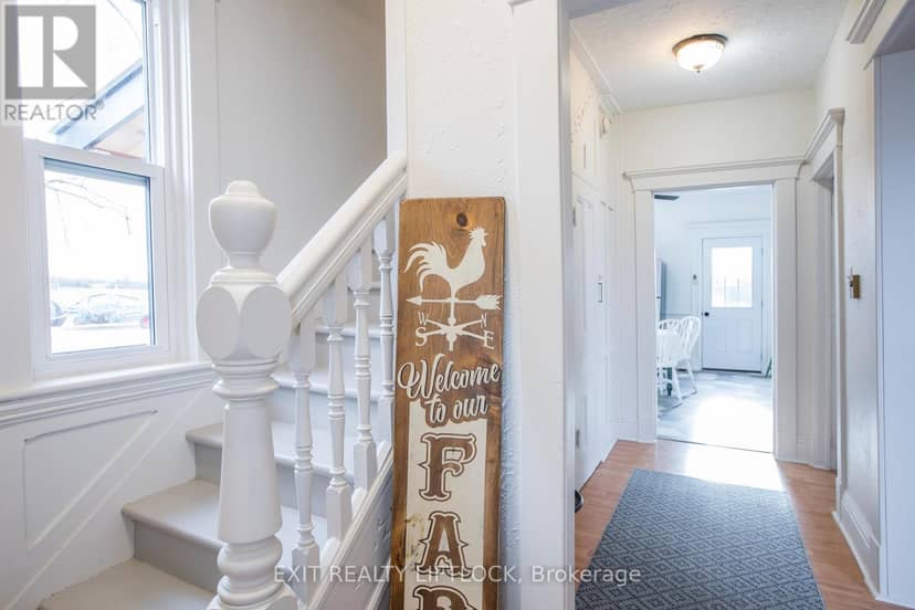 4922 Highway 7 — photo 5 of 38
