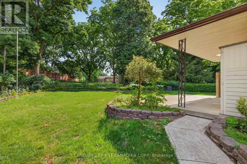 27 Stirrup Court — photo 35 of 40