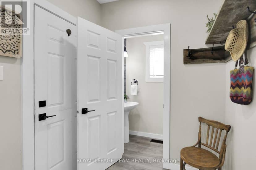 36 Steggall Crescent — photo 13 of 40