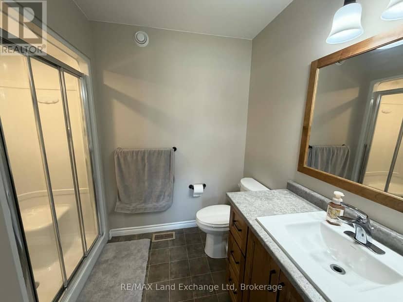 42 John Street — photo 15 of 40