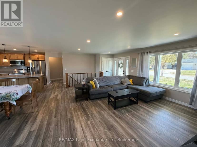 42 John Street — photo 3 of 40