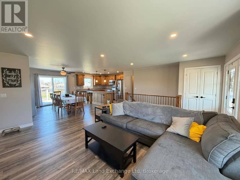 42 John Street — photo 4 of 40