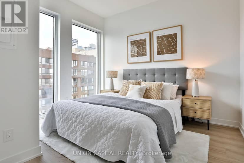 1005 - 319 Jarvis Street — photo 12 of 23