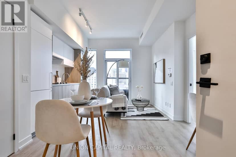 1005 - 319 Jarvis Street — photo 2 of 23