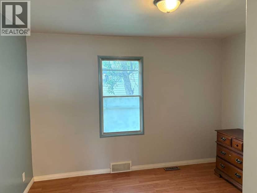 5110 60 Avenue, Ponoka, photo 7