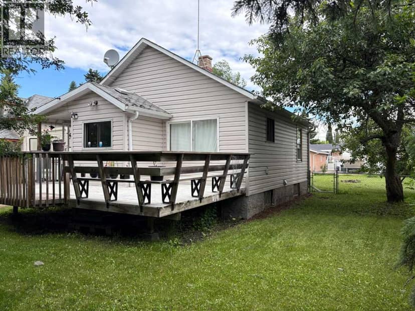 5110 60 Avenue, Ponoka, photo 2