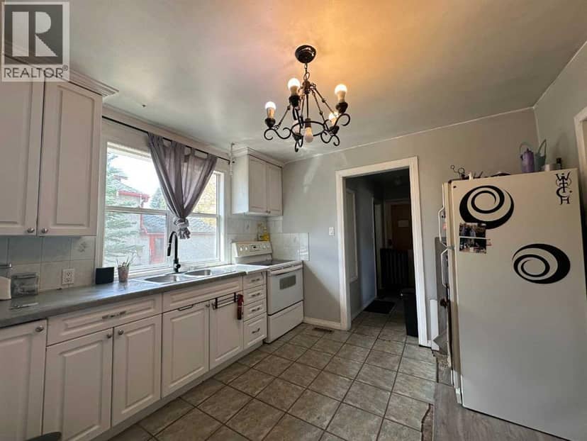 5110 60 Avenue, Ponoka, photo 4