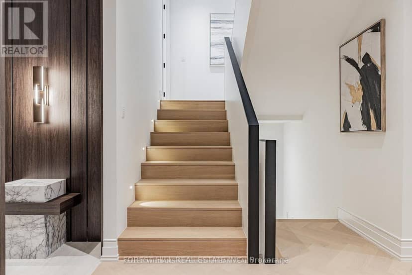 184 Poyntz Avenue, Toronto, photo 6