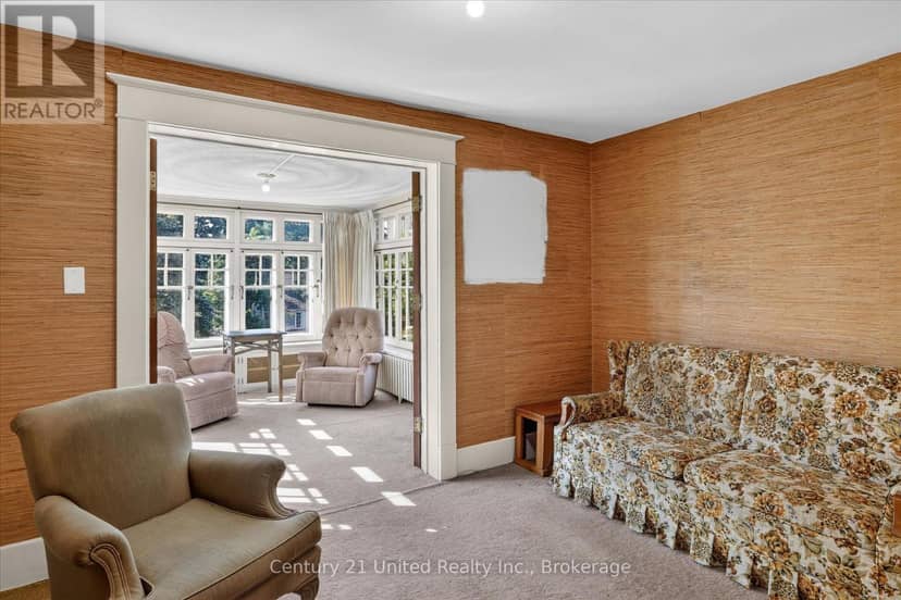 498 Weller Street — photo 19 of 40