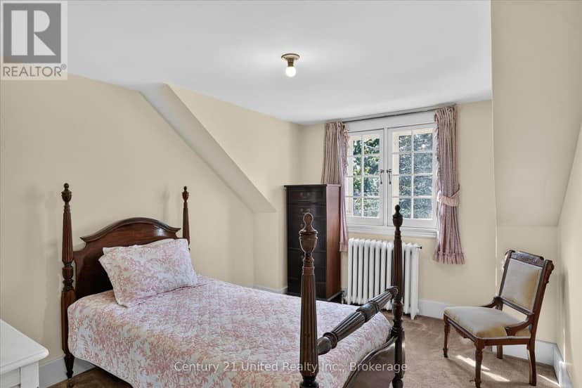 498 Weller Street — photo 29 of 40