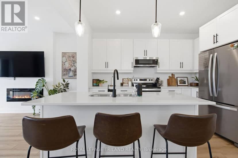 11 - 101 Swales Avenue — photo 16 of 39