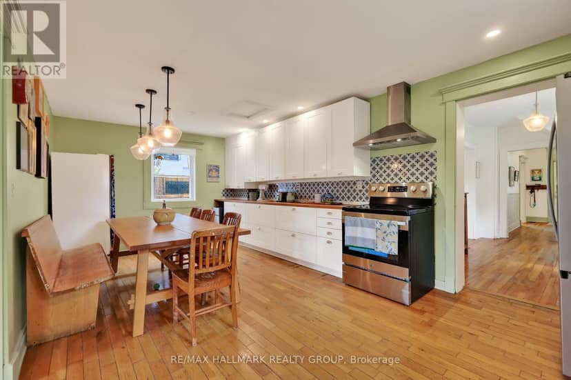 664 Center Street — photo 13 of 40