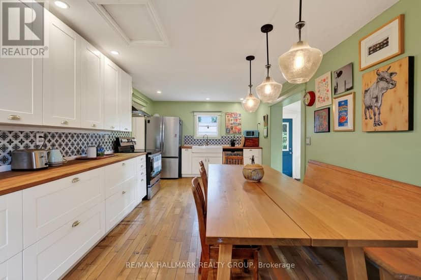 664 Center Street — photo 15 of 40