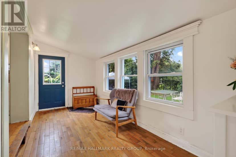 664 Center Street — photo 19 of 40