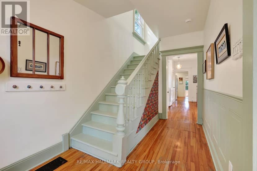 664 Center Street — photo 20 of 40