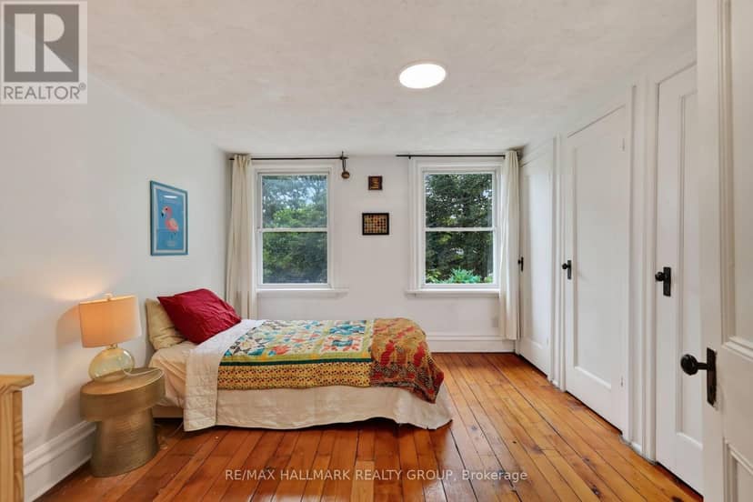 664 Center Street — photo 25 of 40