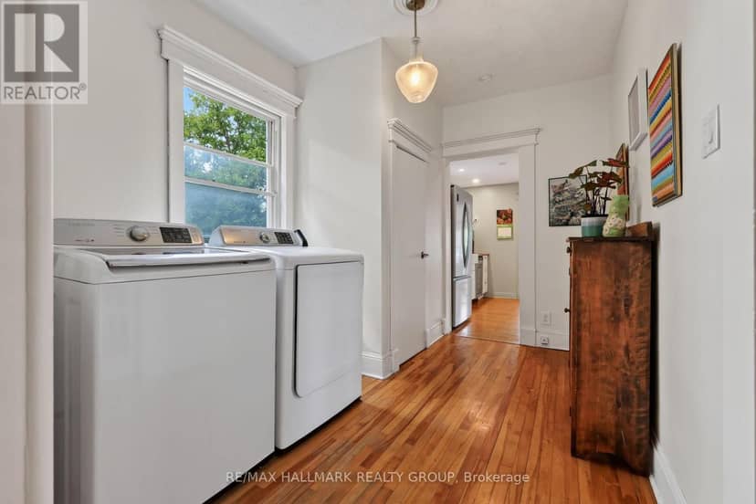 664 Center Street — photo 9 of 40