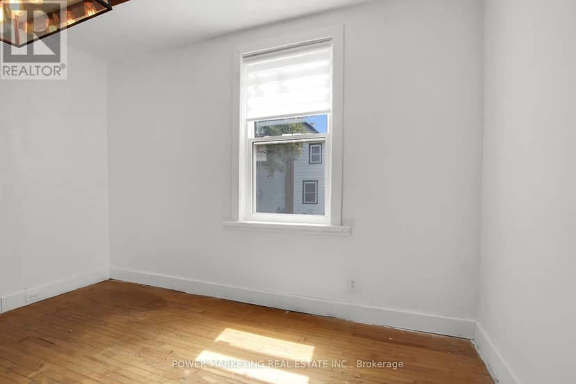 28 Montague Street — photo 20 of 40