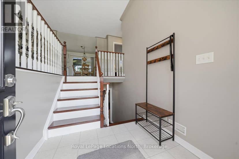 402 Ramblewood Drive — photo 3 of 40