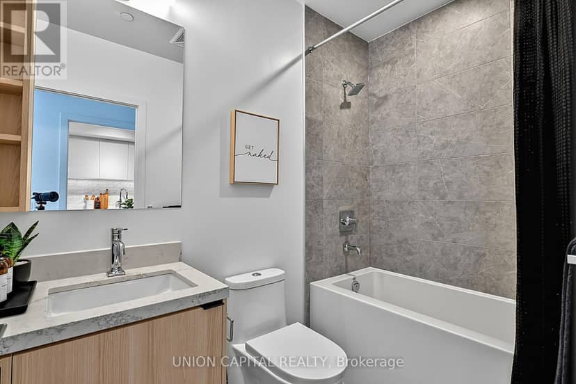 507 - 252 Church Street — photo 14 of 26